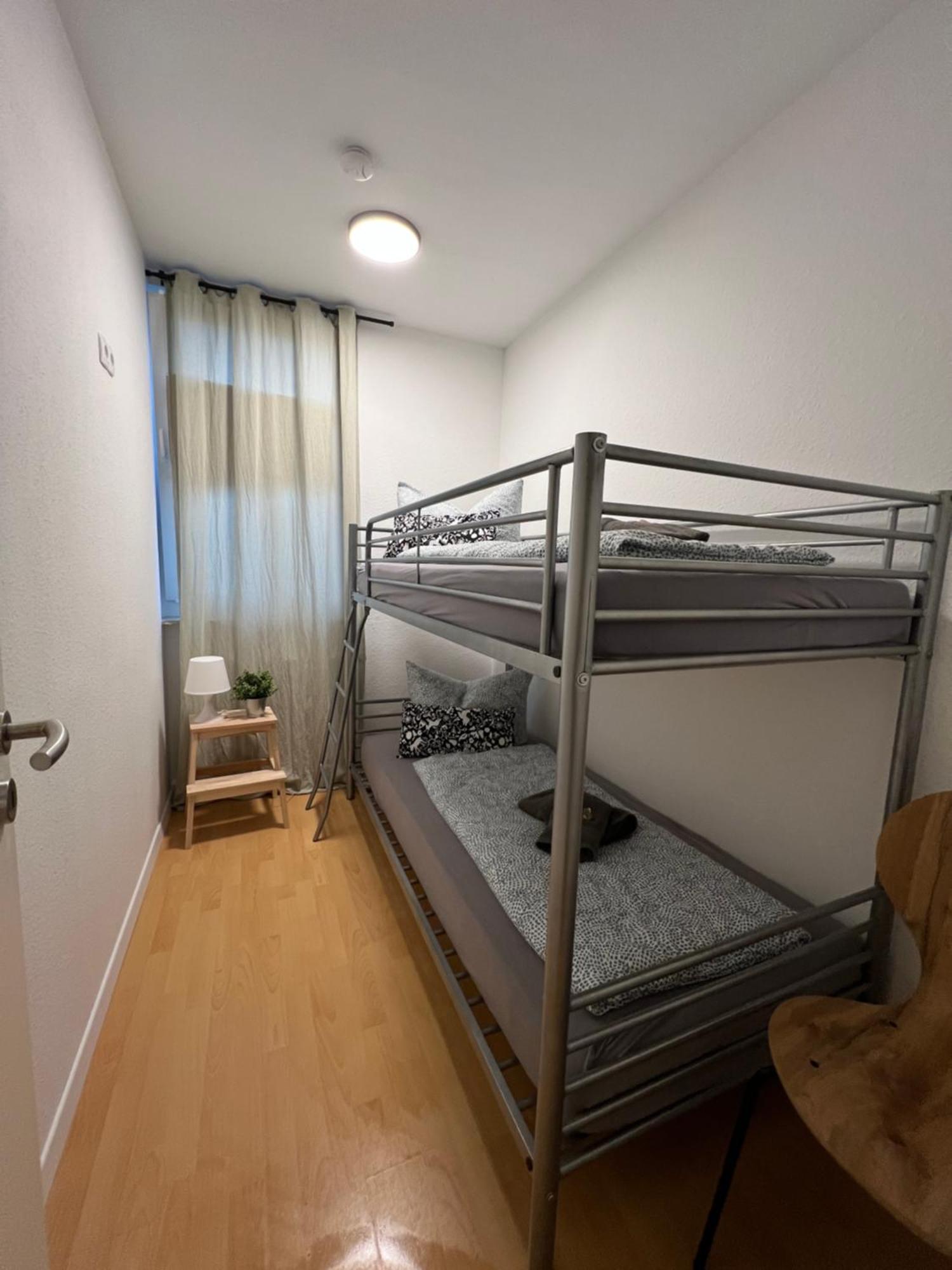 Apartment Humboldt 3 Schlafzimmer,Wifi, Netflix Parken, Terrasse, Klimatisiert, Naehe Zentrum Jena Buitenkant foto