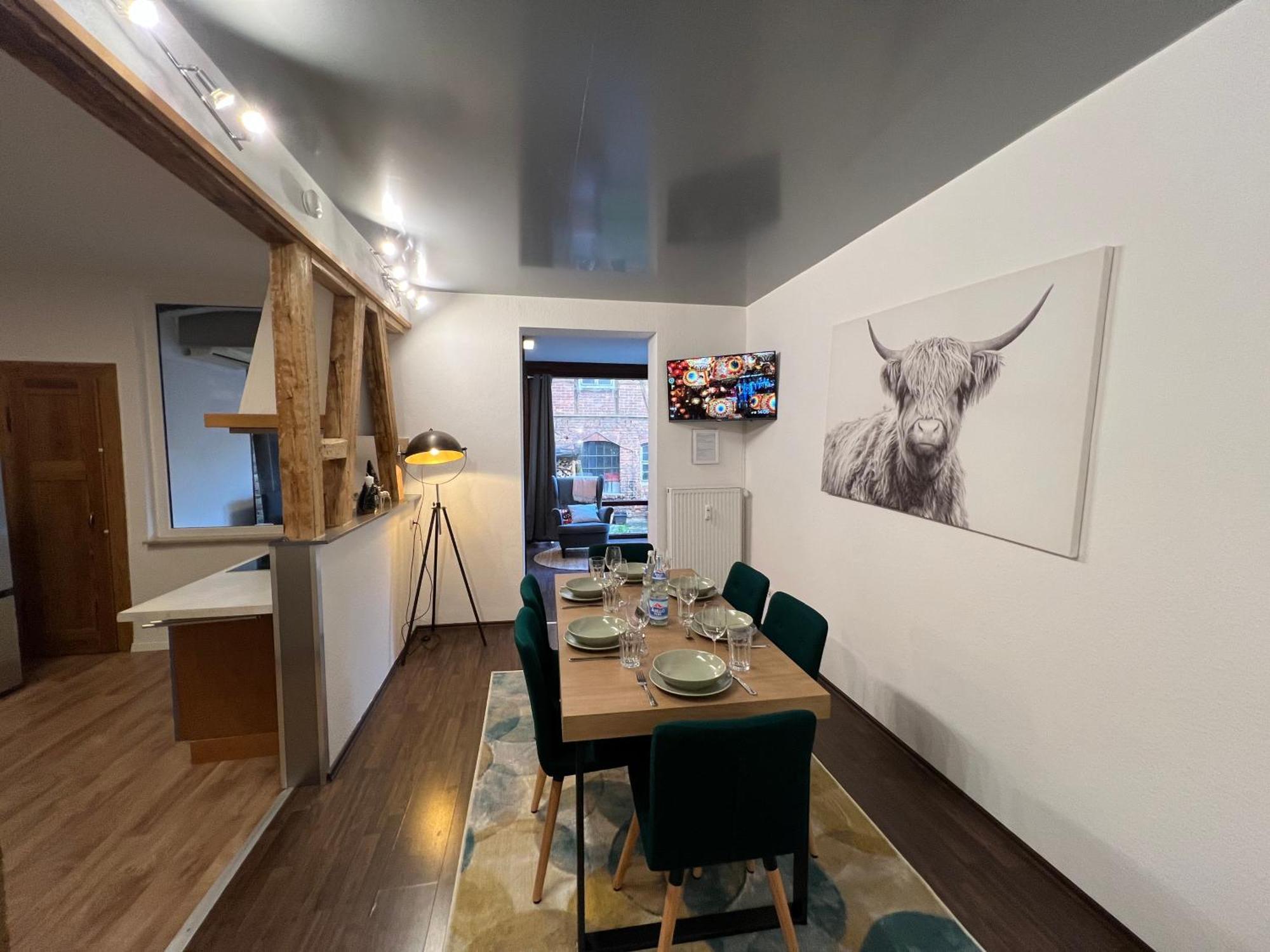 Apartment Humboldt 3 Schlafzimmer,Wifi, Netflix Parken, Terrasse, Klimatisiert, Naehe Zentrum Jena Buitenkant foto