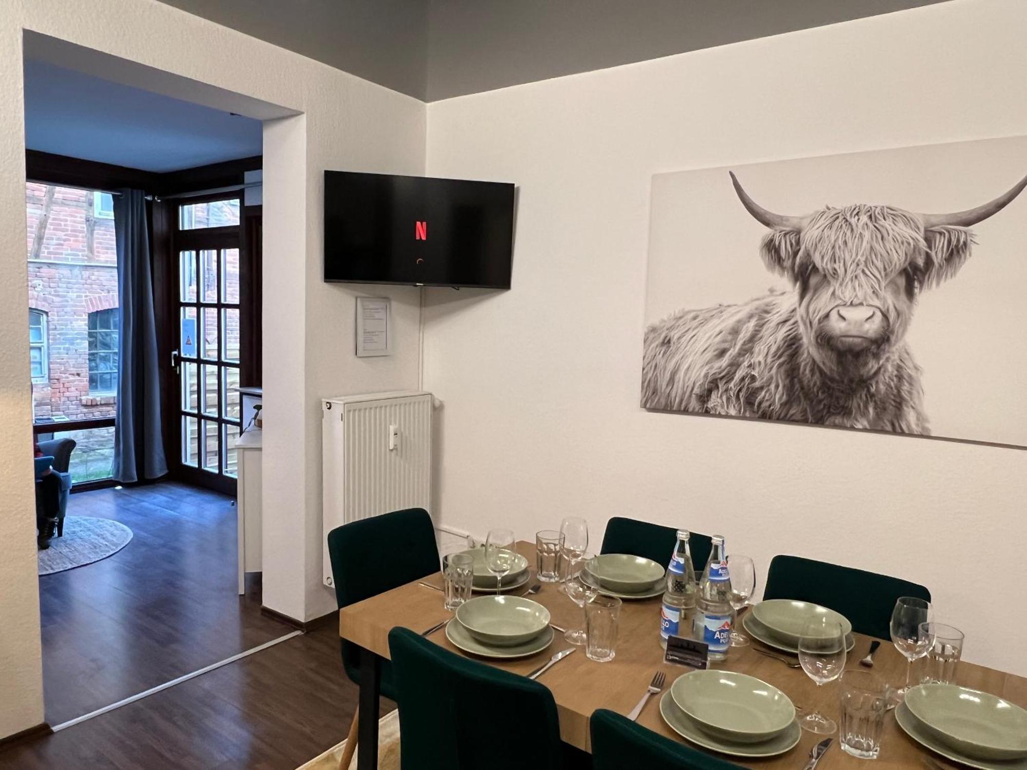 Apartment Humboldt 3 Schlafzimmer,Wifi, Netflix Parken, Terrasse, Klimatisiert, Naehe Zentrum Jena Buitenkant foto